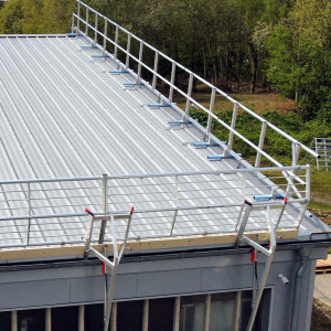 Ortgang-Giebel-Absturzsicherung Set