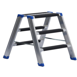 Leiterntritt 600 mm breit mit Antirutschbelag mit Stahlgelenken